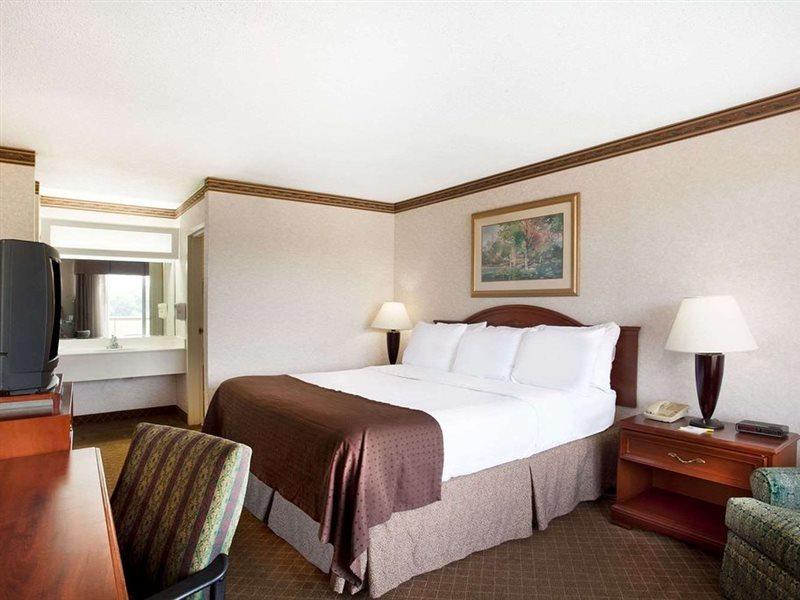 Days Inn By Wyndham Forrest City Extérieur photo