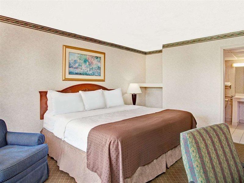 Days Inn By Wyndham Forrest City Extérieur photo
