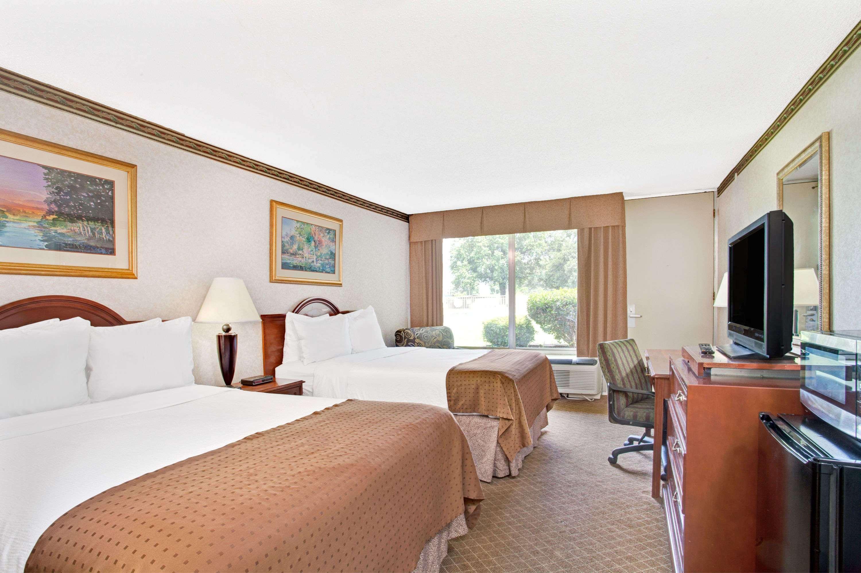 Days Inn By Wyndham Forrest City Extérieur photo