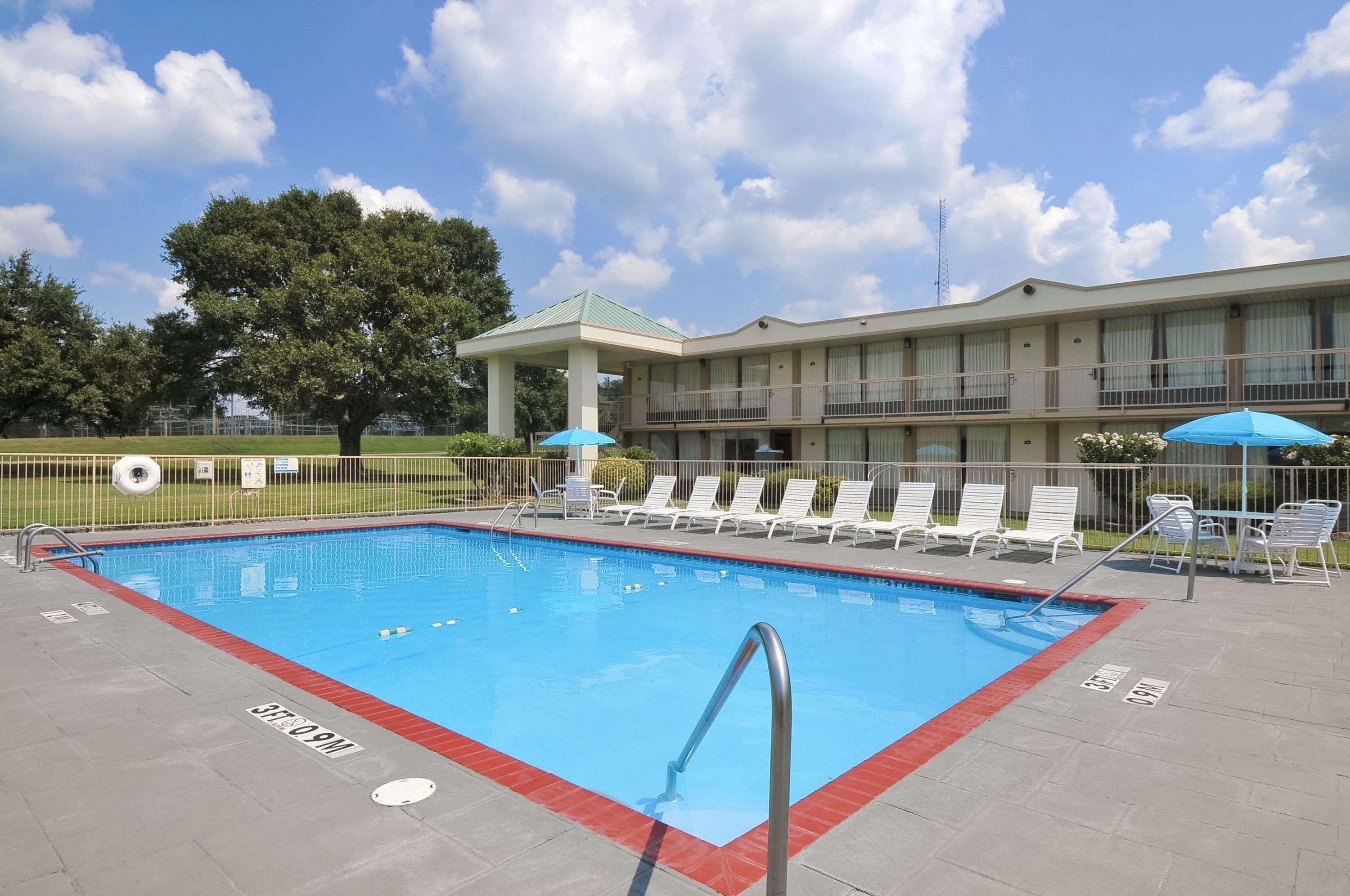 Days Inn By Wyndham Forrest City Extérieur photo